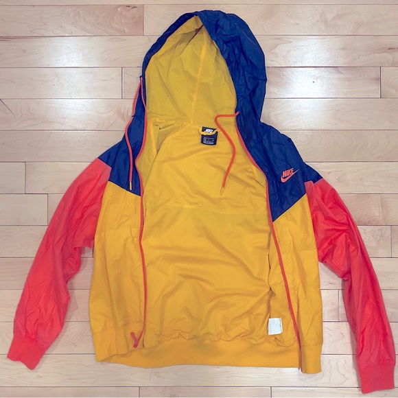 Nike Jacket - Picture 3 of 3